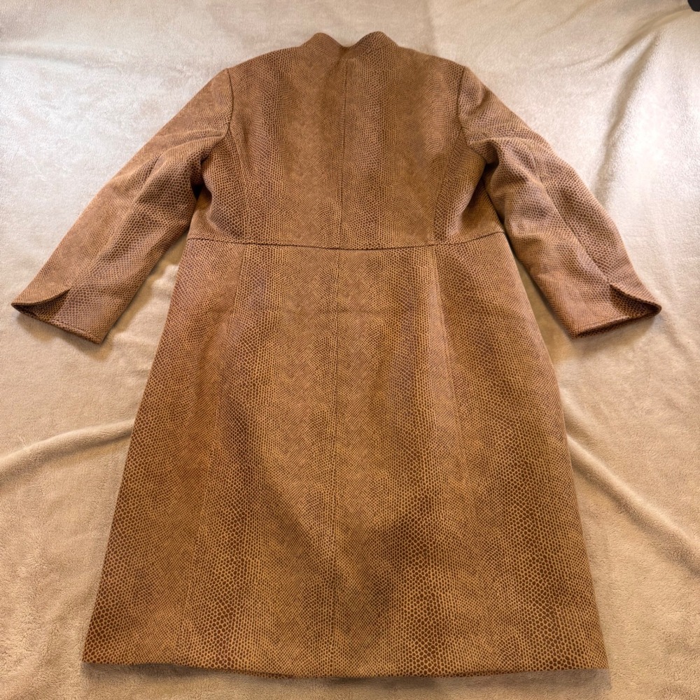 Faux Reptile Snakeskin Long Statement Coat Gold Buttons Brown Chic Sz M *FLAW - Picture 12 of 13
